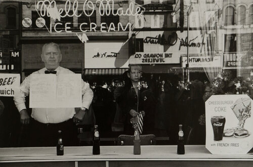 Newark, NJ von Lee Friedlander, Fotografie kaufen auf Singulart