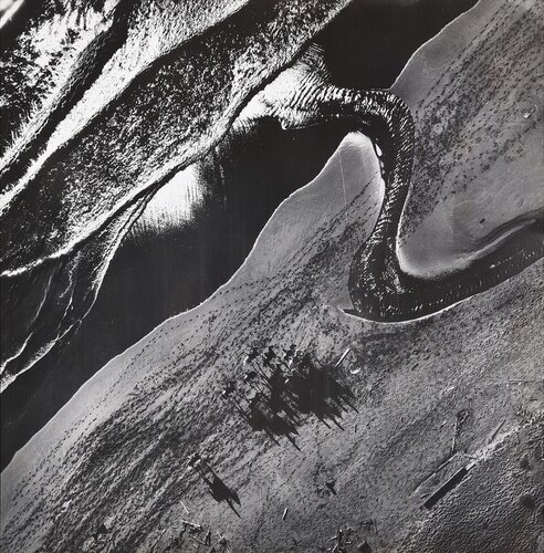 Untitled (Square Aerial with Horseback Riders) par Margaret Bourke-White, Photographie en vente sur Singulart