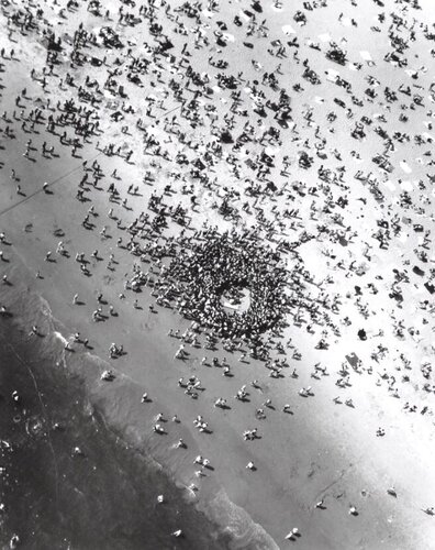 Beach Accident, Coney Island, New York van Margaret Bourke-White, Fotografie te koop op Singulart