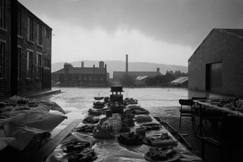 Jubilee Street Party, Elland, West Yorkshire van Martin Parr, Fotografie te koop op Singulart