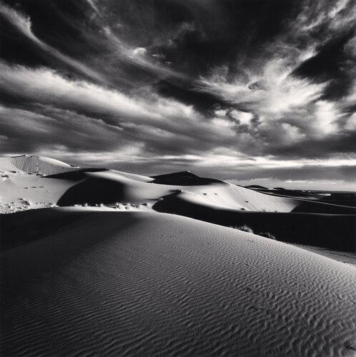 Desert Clouds, Study 1, Merzouga, Morocco. van Michael Kenna, Fotografie te koop op Singulart