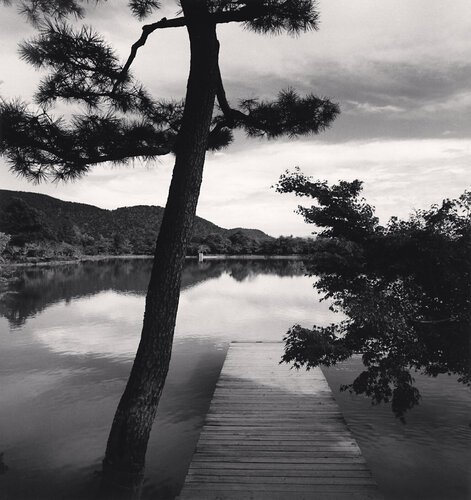 Temple Lake, Kyoto, Honshu, Japan van Michael Kenna, Fotografie te koop op Singulart