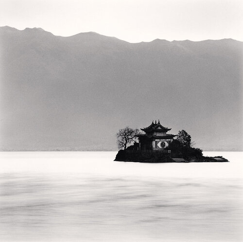 Xiao Putuo Island, Erhai Lake, Yunnan van Michael Kenna, Fotografie te koop op Singulart