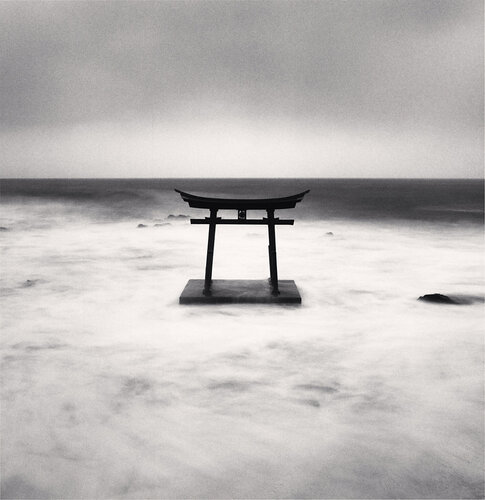 Torii Gate, Study 4, Shosanbetsu, Hokkaido, Japan van Michael Kenna, Fotografie te koop op Singulart