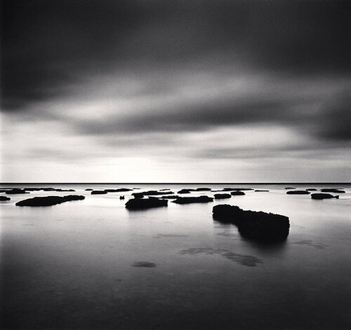 Rocks on Water, Shinri Hama, Okinawa, Japan van Michael Kenna, Fotografie te koop op Singulart