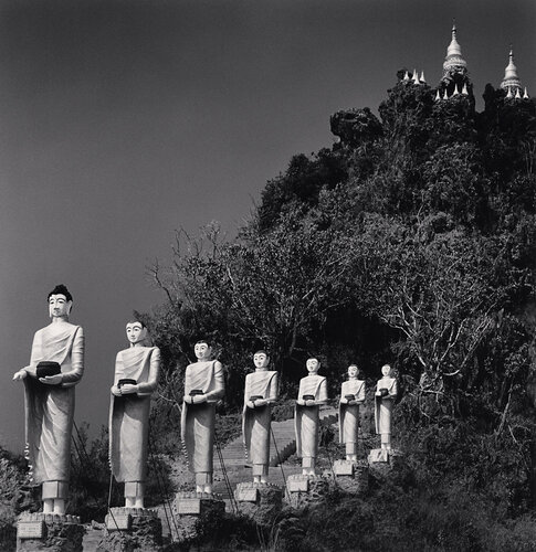 Buddha Procession, Pindaya, Myanmar van Michael Kenna, Fotografie te koop op Singulart