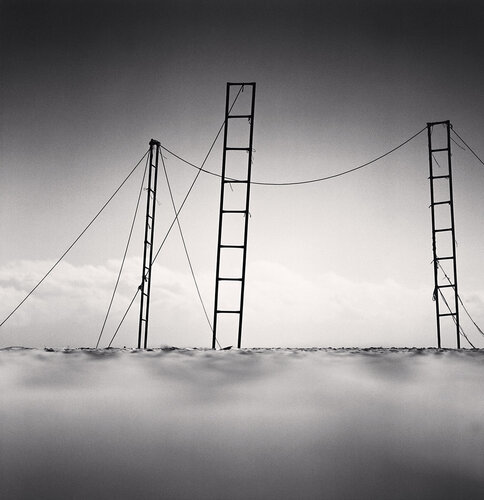 Three Ladders, Sampo Beach, Gangwndo, South Korea di Michael Kenna, Fotografia in vendita su Singulart