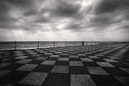 Seafront, Hastings, Sussex, England van Michael Kenna, Fotografie te koop op Singulart