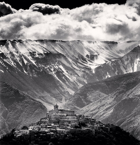 Gathering Clouds, Casoli, Abruzzo, Italy van Michael Kenna, Fotografie te koop op Singulart