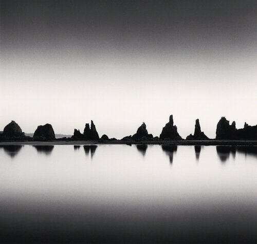 Hashikui Rocks, Study 1, Kushimoto, Honshu, Japan van Michael Kenna, Fotografie te koop op Singulart