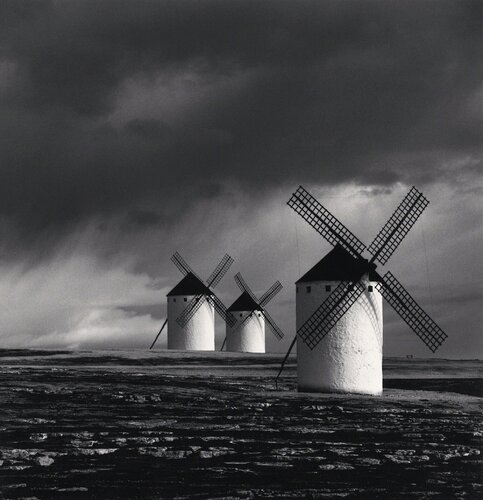Quixote's Giants, Study 1, Campo de Criptana, Spain di Michael Kenna, Fotografia in vendita su Singulart