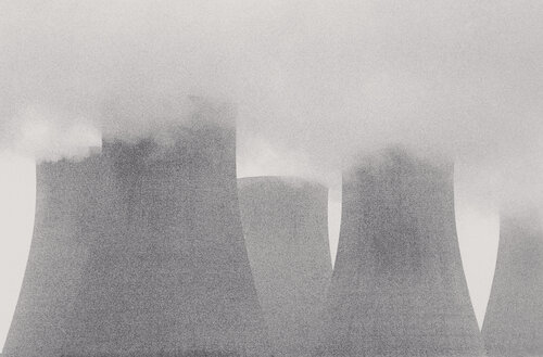 Ratcliffe Power Station, Study 22, Nottinghamshire, England, 1984 di Michael Kenna, Fotografia in vendita su Singulart