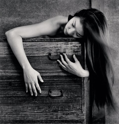 Mina, Study 5 di Michael Kenna, Fotografia in vendita su Singulart