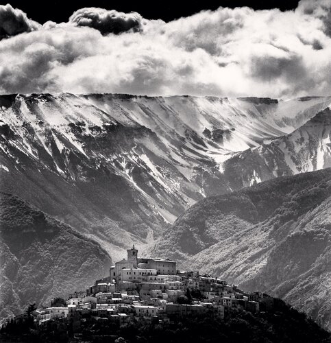 Gathering Clouds, Casoli, Abruzzo, Italy. van Michael Kenna, Fotografie te koop op Singulart