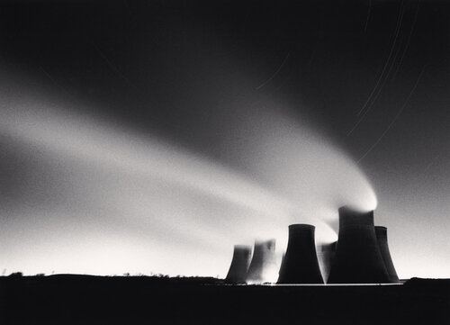 Ratcliffe Power Station, Study 26, Nottinghamshire, England, 1986 di Michael Kenna, Fotografia in vendita su Singulart