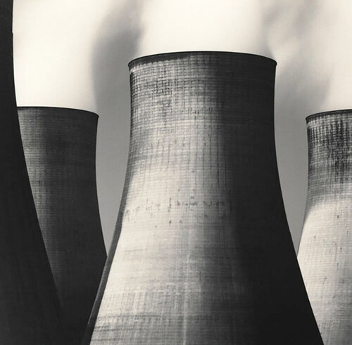 Radcliff Power Station, Nottinghamshire, England di Michael Kenna, Fotografia in vendita su Singulart