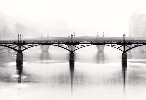 Pont des Arts, Study 1, Paris, France di Michael Kenna, Fotografia in vendita su Singulart