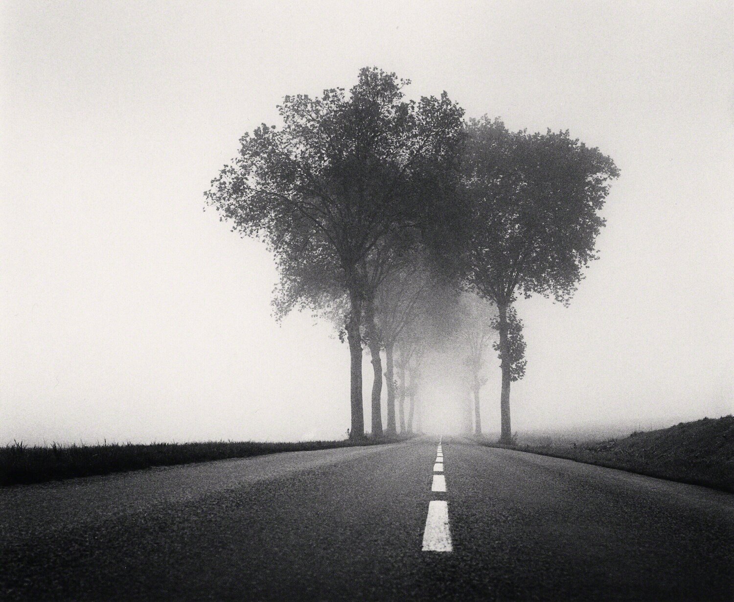 Homage to HCB, Study 2, Bretagne, France Michael Kenna Fotografie zu verkaufen