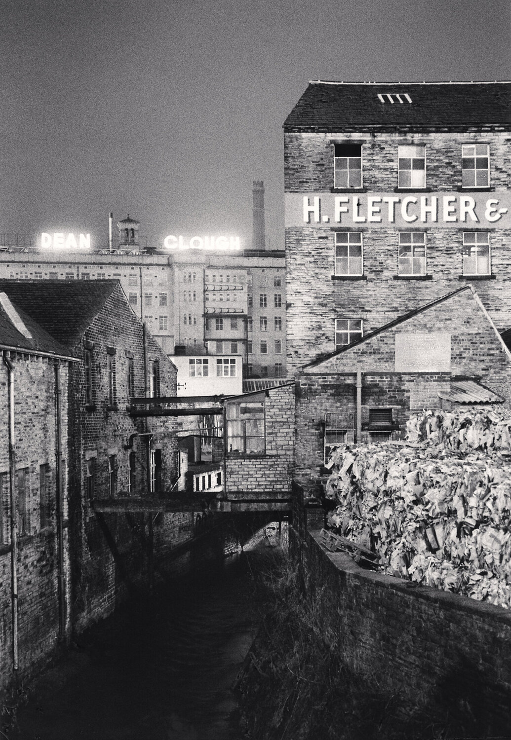 Dean Clough and H. Fletcher, Halifax, Yorkshire, England Michael Kenna Fotografie zu verkaufen
