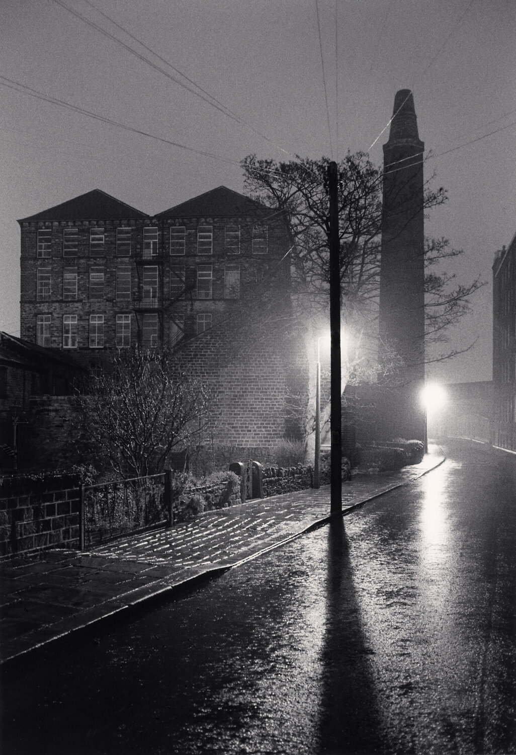 Rainy Night Walk, Slaithwaite, West Yorkshire, England Michael Kenna Fotografia in vendita