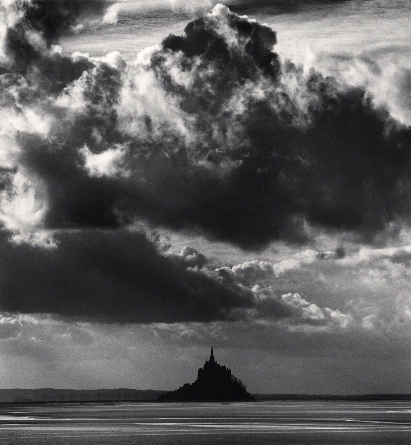November Clouds, Mont St. Michel, France Michael Kenna Fotografia in vendita