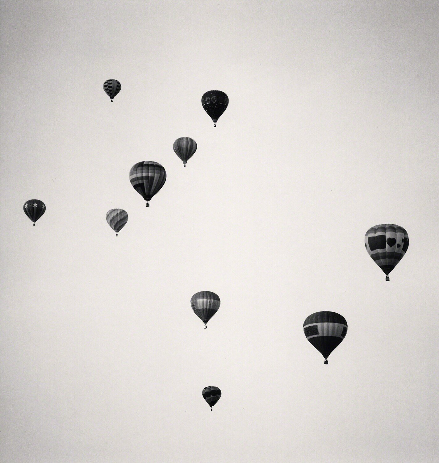 Ten Balloons, Albuquerque, New Mexico, USA Michael Kenna Fotografie zu verkaufen