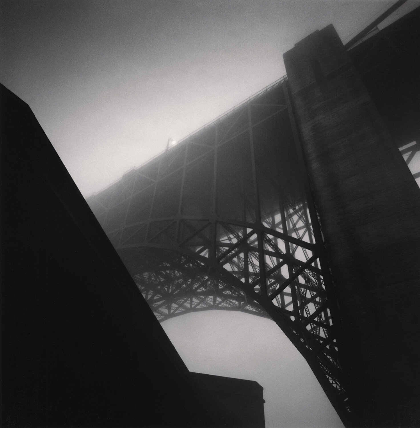 Golden Gate Bridge, Study 2, San Francisco, California, USA Michael Kenna Fotografie zu verkaufen