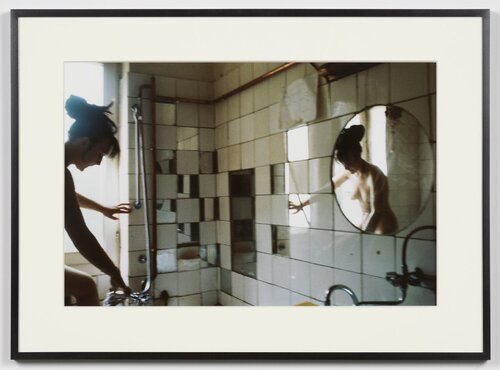 Kathe in the Tub, West Berlin from The Ballad of Sexual Dependency van Nan Goldin, Fotografie te koop op Singulart