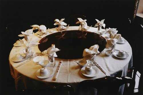 ARAKI RETURNS FROM SHANGHAI van Nobuyoshi Araki, Fotografie te koop op Singulart