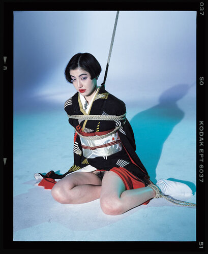67 Shooting Back (GDN126) di Nobuyoshi Araki, Fotografia in vendita su Singulart