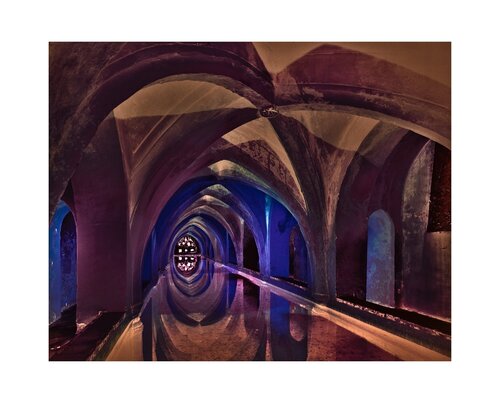 Oil on Canvas Nr. 5 Maria de Padilla van Ola Kolehmainen, Fotografie te koop op Singulart