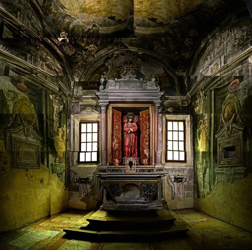 Sant‘Appolinare Nuovo 504 AD Cappella II van Ola Kolehmainen, Fotografie te koop op Singulart