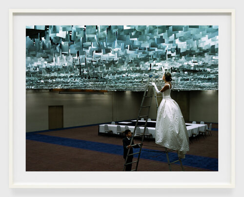 W, November 2003, #12 di Philip-Lorca diCorcia, Fotografia in vendita su Singulart