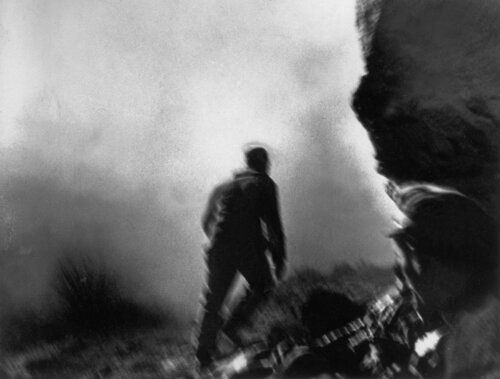 Spain, Near Fraga, Aragon front, Loyalist troops during an offensive along the Rio Segre van Robert Capa, Fotografie te koop op Singulart