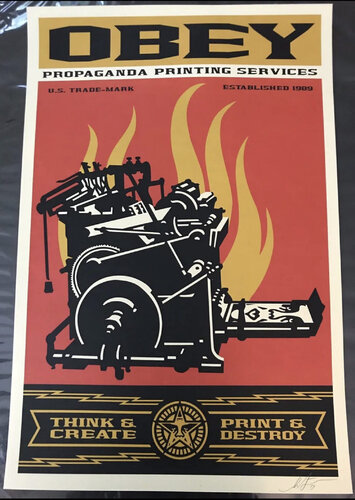 Shepard Fairey "Print and Destroy 00" Signed Print par Shepard Fairey, Édition en vente sur Singulart