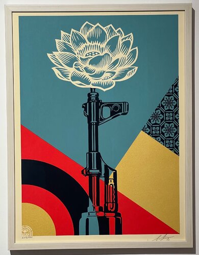 AR-15 Lotus par Shepard Fairey, Édition en vente sur Singulart
