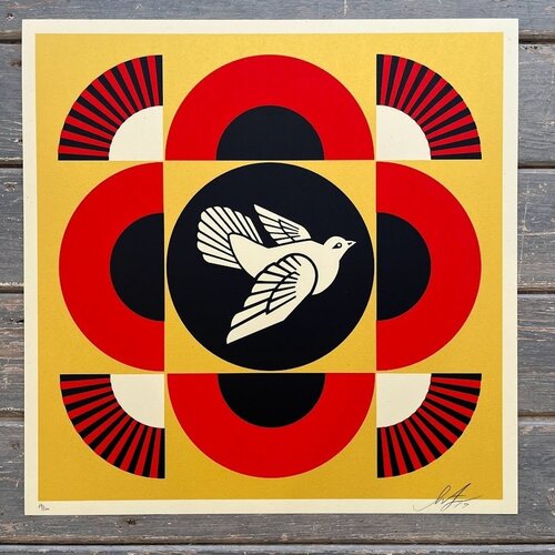 Geometric Dove (Gold) van Shepard Fairey, Afdruk te koop op Singulart