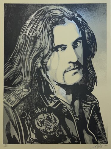 Shepard Fairey Silkscreen Print Lemmy Damaged Case Motorhead Ace Of Spades Signed par Shepard Fairey, Édition en vente sur Singulart