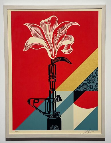 AR-15 Lily par Shepard Fairey, Édition en vente sur Singulart