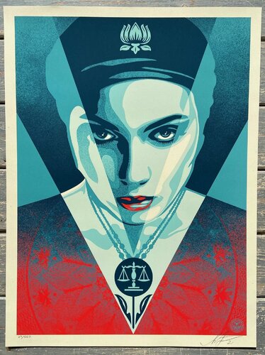 Justice Woman (Blue) par Shepard Fairey, Édition en vente sur Singulart