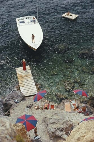 Coming Ashore by Slim Aarons, Photography for Sale on Singulart
