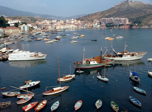 Slim Aarons ' Porto Ercole' Mid-century Modern Photography by Slim Aarons, Photography for Sale on Singulart