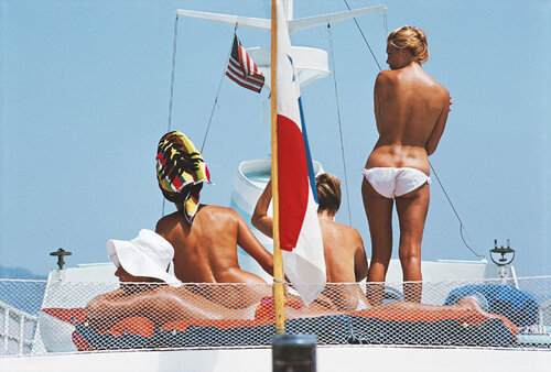 Slim Aarons 'Yacht Holiday' di Slim Aarons, Fotografia in vendita su Singulart