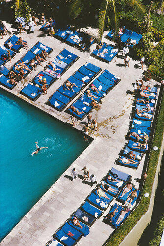 Slim Aarons 'Acapulco Holiday' di Slim Aarons, Fotografia in vendita su Singulart