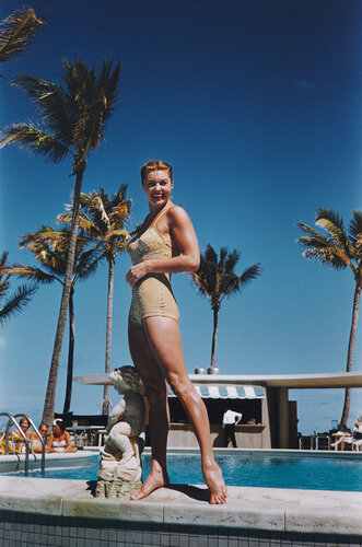 Slim Aarons 'Esther Williams' di Slim Aarons, Fotografia in vendita su Singulart