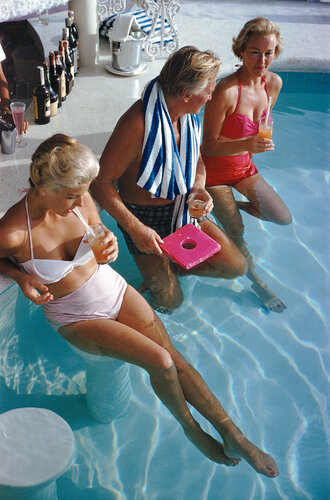 Slim Aarons 'Racquet Club Pool' by Slim Aarons, Photography for Sale on Singulart