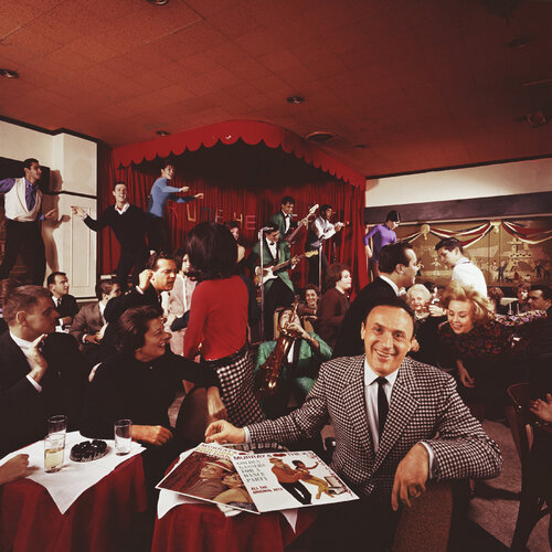  Slim Aarons 'Radio DJ' van Slim Aarons, Fotografie te koop op Singulart