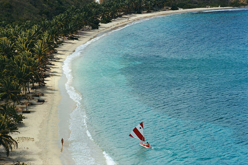 Slim Aarons 'Great Harbour Cay' van Slim Aarons, Fotografie te koop op Singulart
