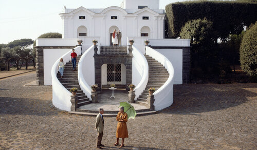 Slim Aarons 'Villa Olivella' van Slim Aarons, Fotografie te koop op Singulart