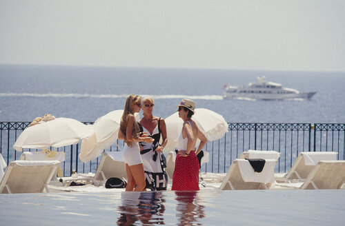 Slim Aarons 'Guests At The Hotel Bel-Air' by Slim Aarons, Photography for Sale on Singulart